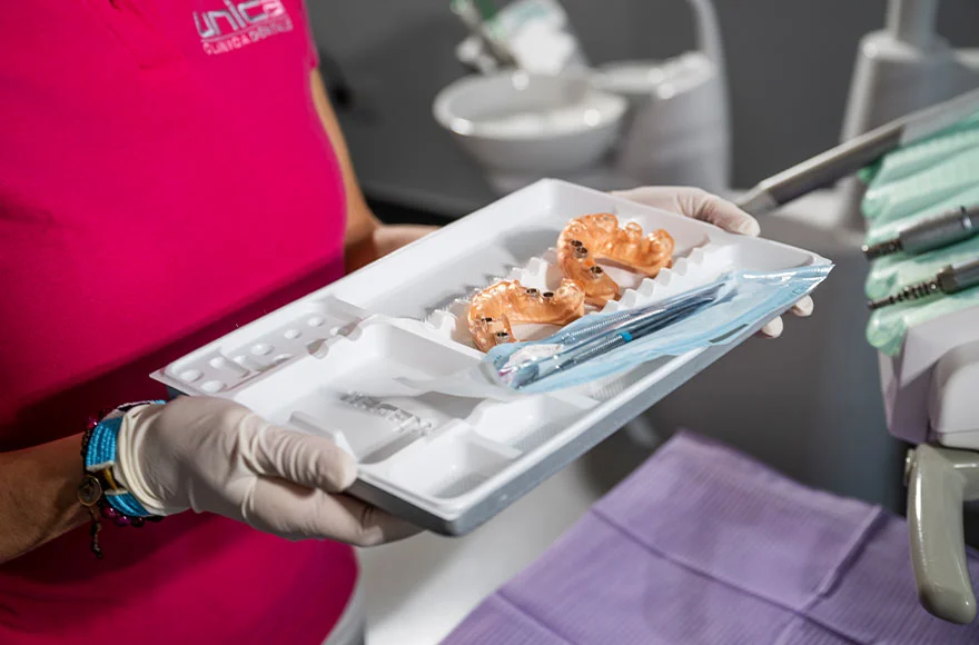 Protesi rimovibili e fisse